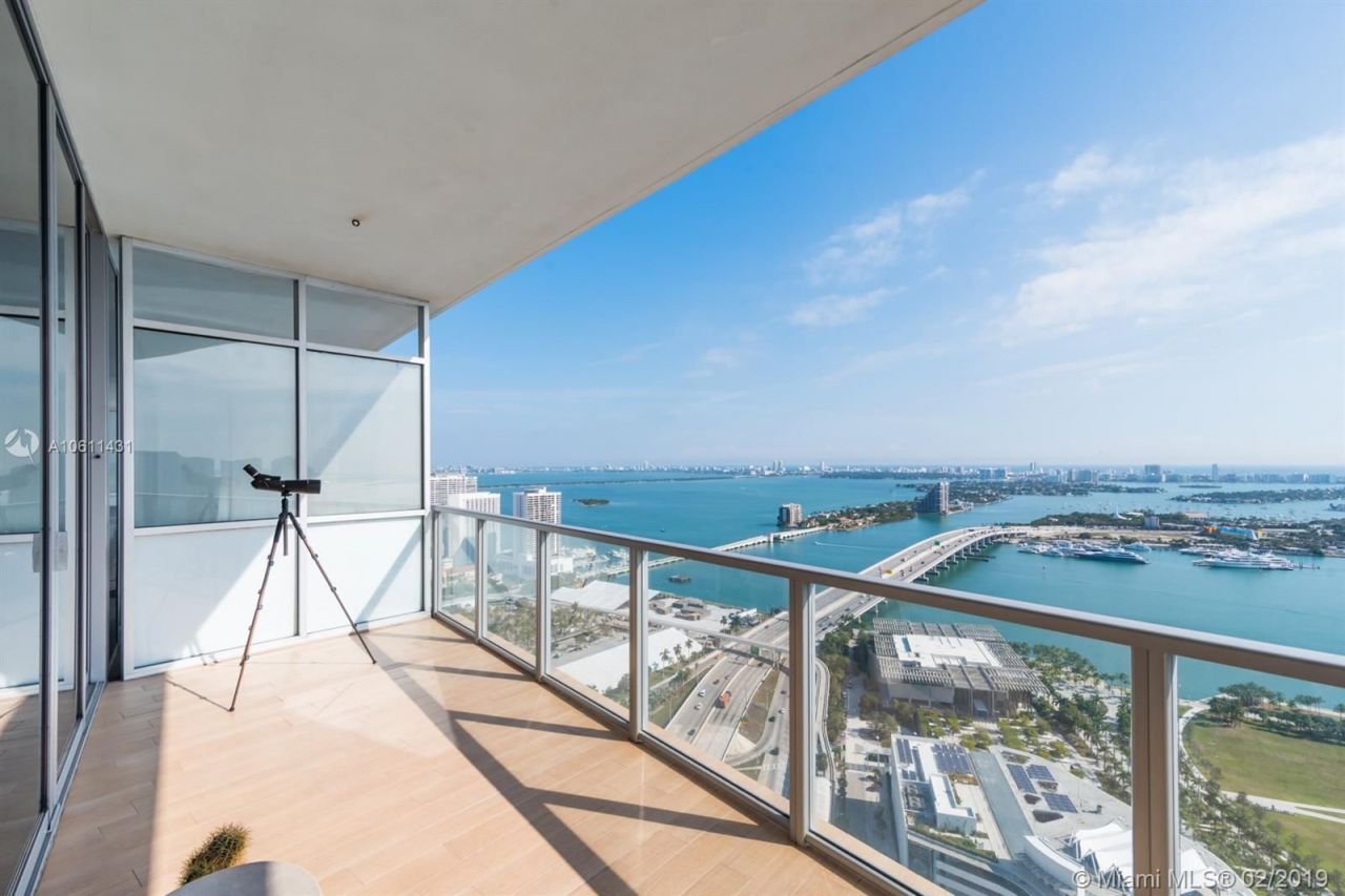 Piso en Miami, Estados Unidos, 200 m² - imagen 3