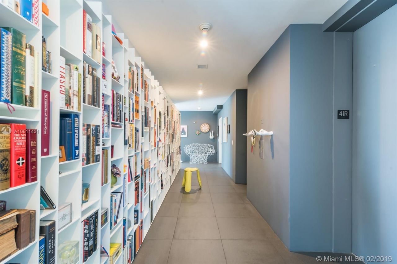 Piso en Miami, Estados Unidos, 200 m² - imagen 11