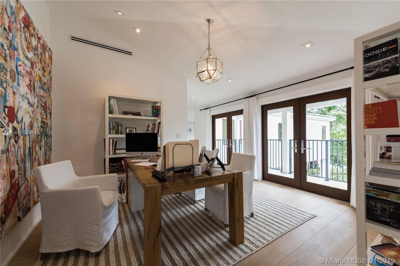 Villa in Miami, USA, 550 m² - picture 5