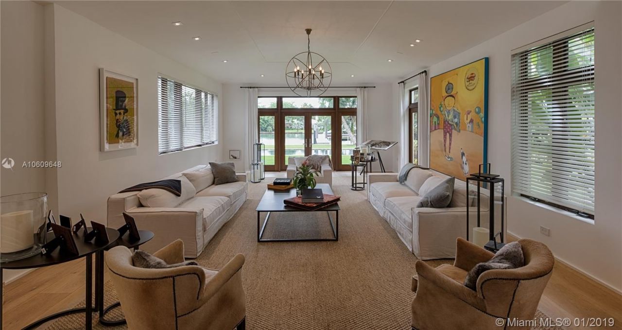 Villa in Miami, USA, 550 m² - picture 6