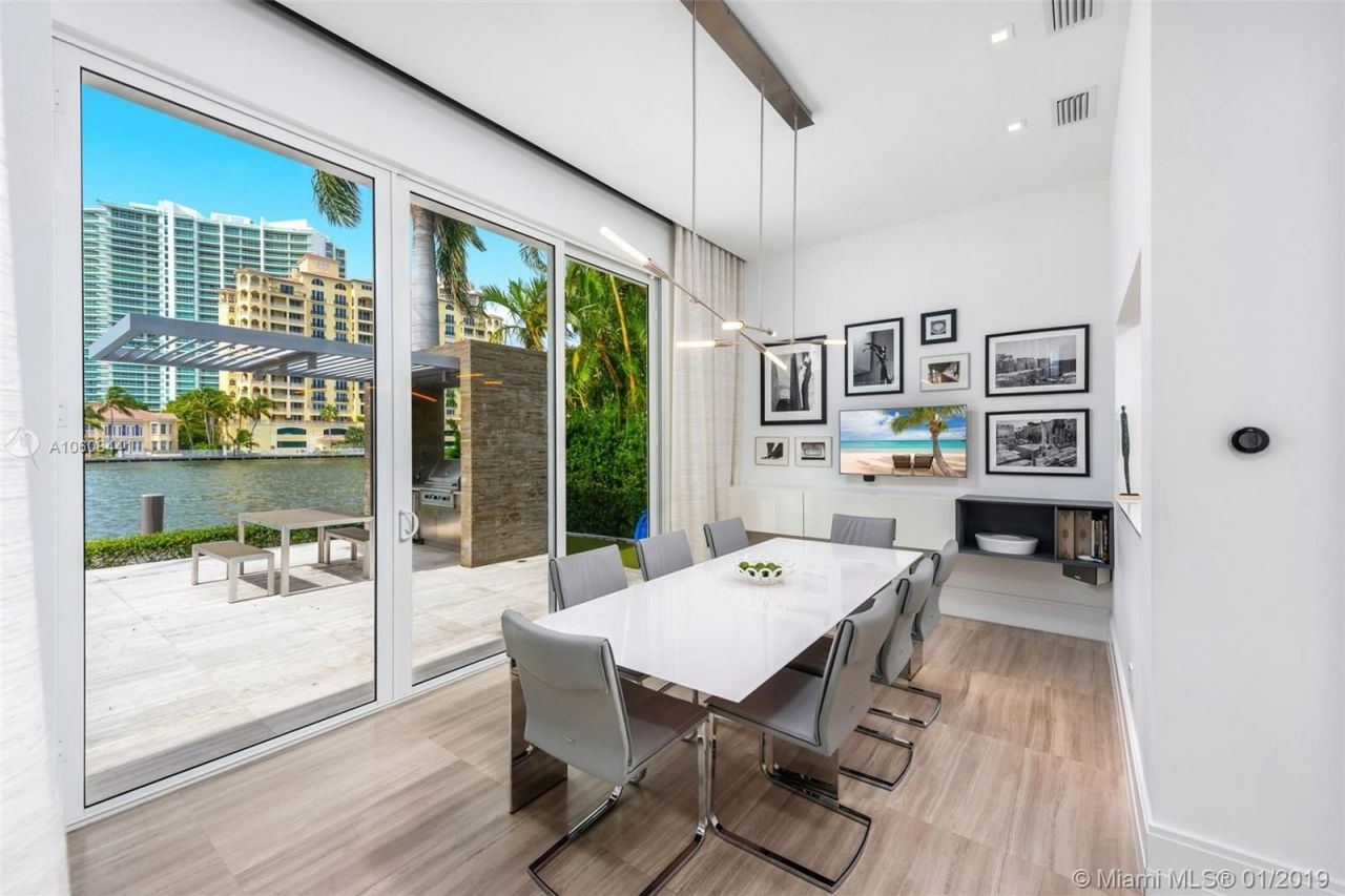 Villa en Miami, Estados Unidos, 500 m² - imagen 11