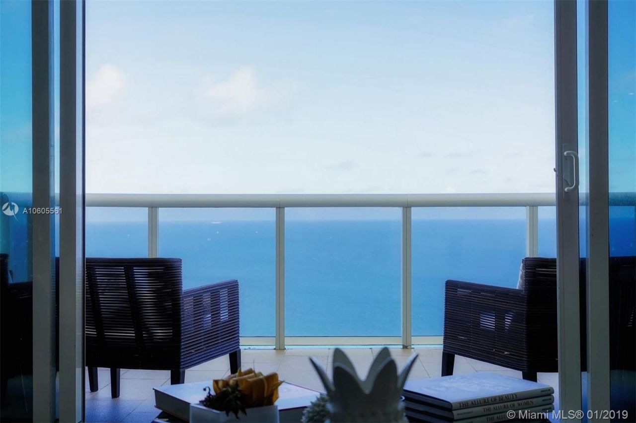 Ático en Miami, Estados Unidos, 640 m² - imagen 6