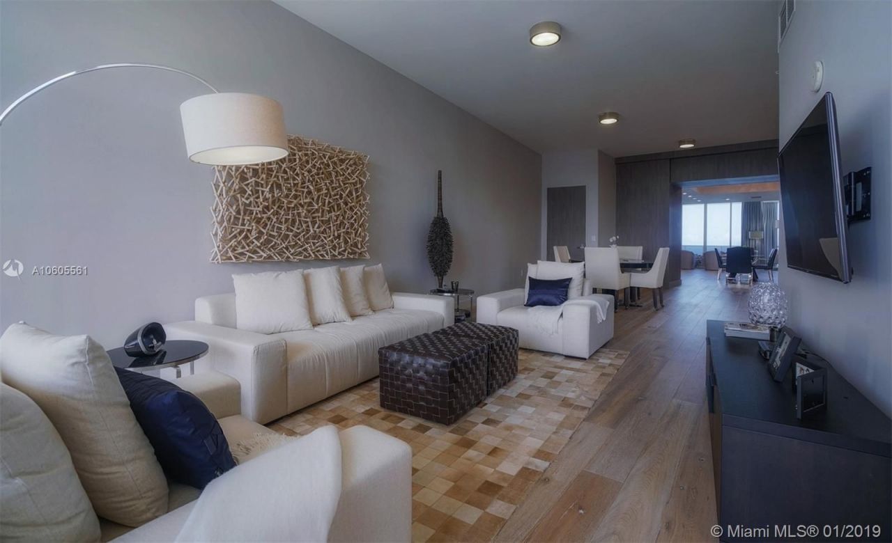 Ático en Miami, Estados Unidos, 640 m² - imagen 15