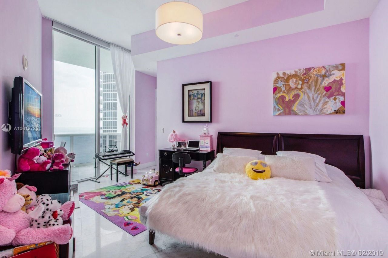 Flat in Miami, USA, 200 m² - picture 10