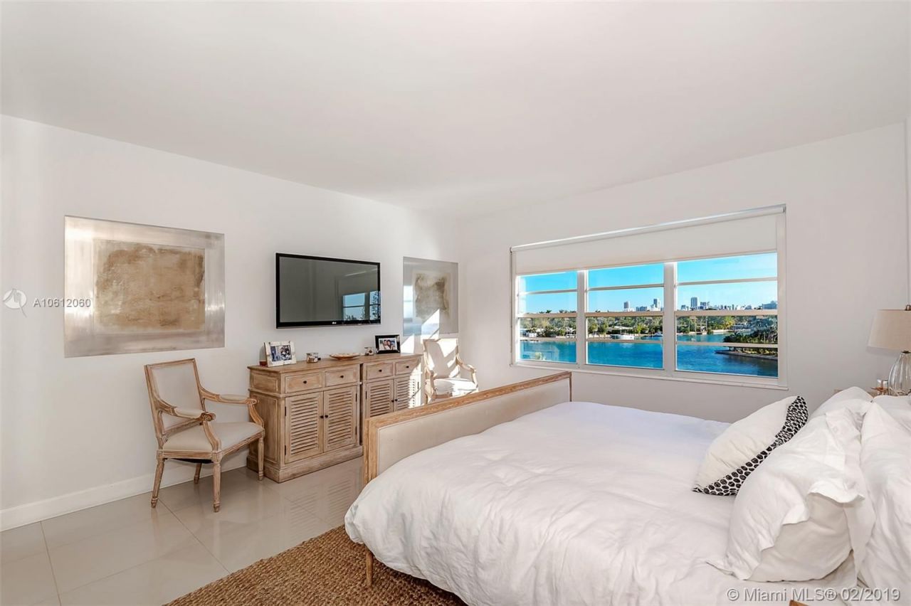 Piso en Miami, Estados Unidos, 175 m² - imagen 10