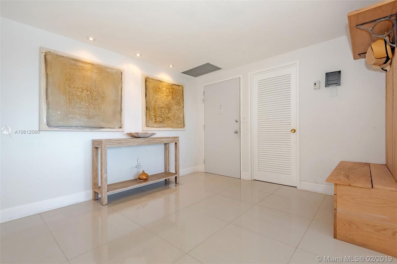 Piso en Miami, Estados Unidos, 175 m² - imagen 11