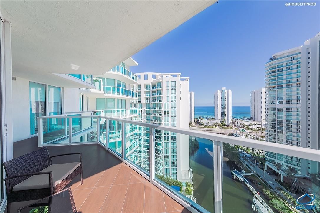 Flat in Miami, USA, 140 m² - picture 1