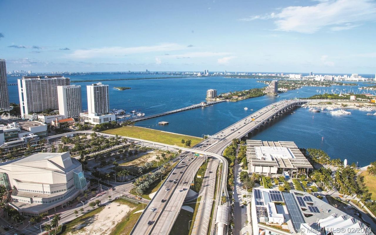 Flat in Miami, USA, 150 m² - picture 14