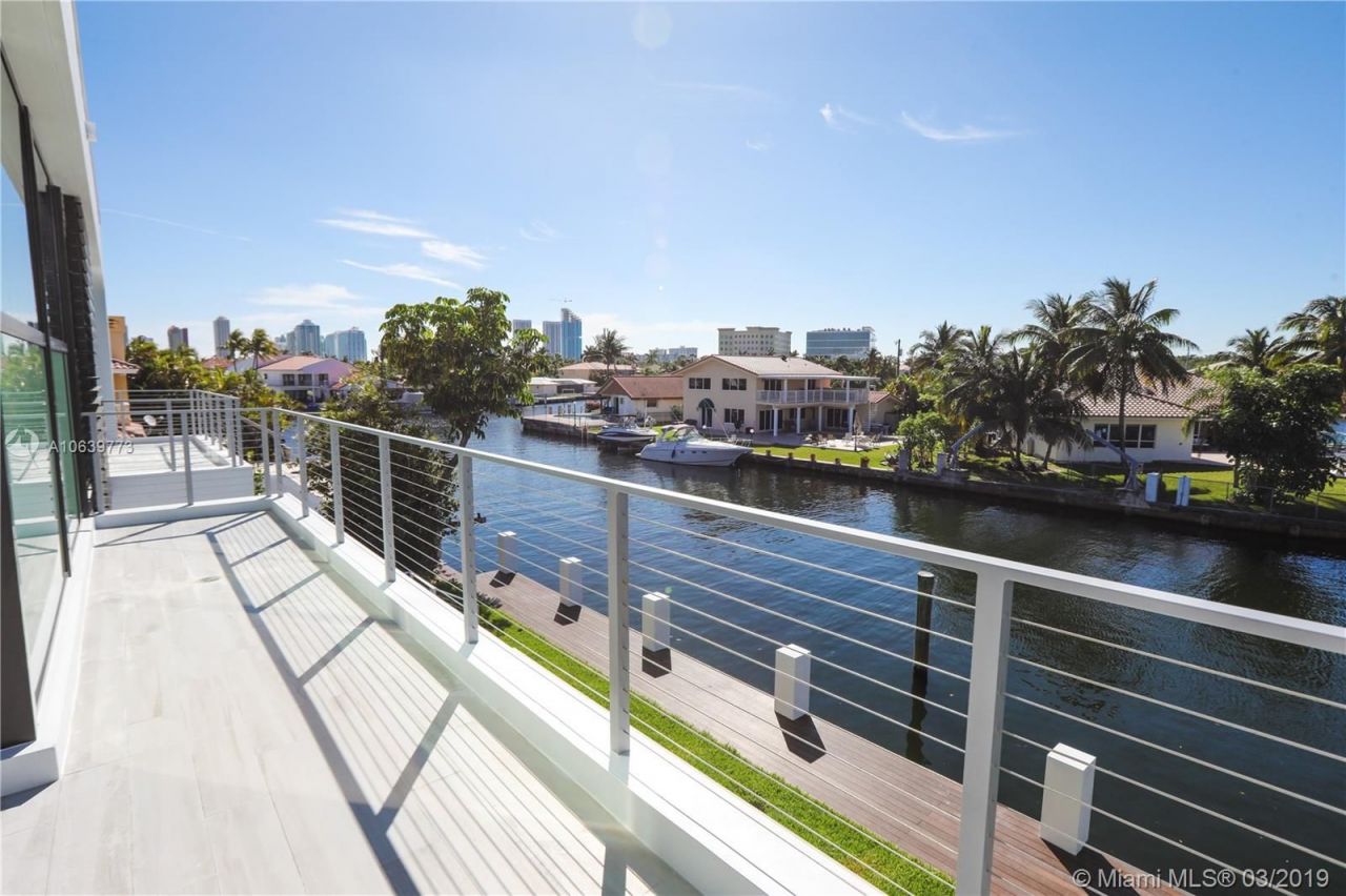 Villa à Miami, États-Unis, 600 m² - image 7