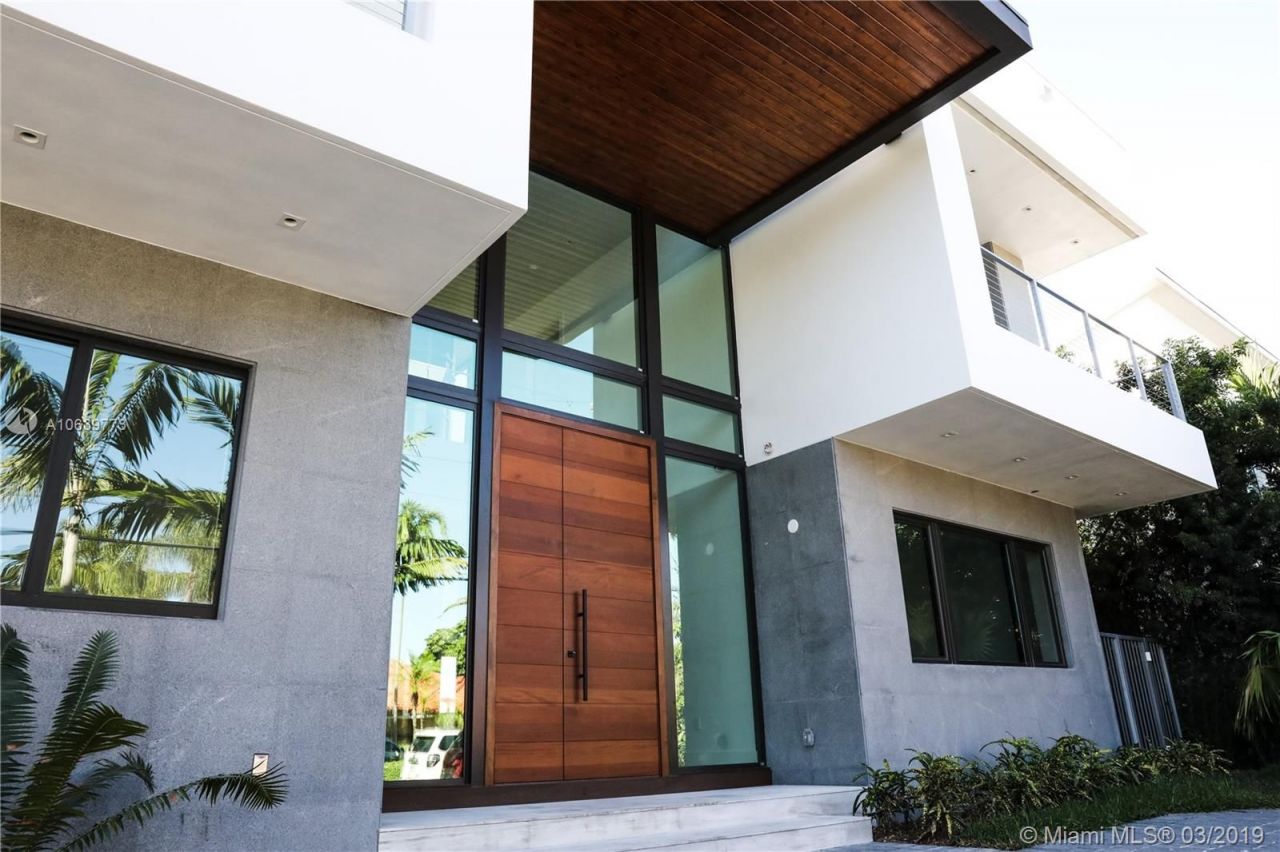 Villa à Miami, États-Unis, 600 m² - image 5