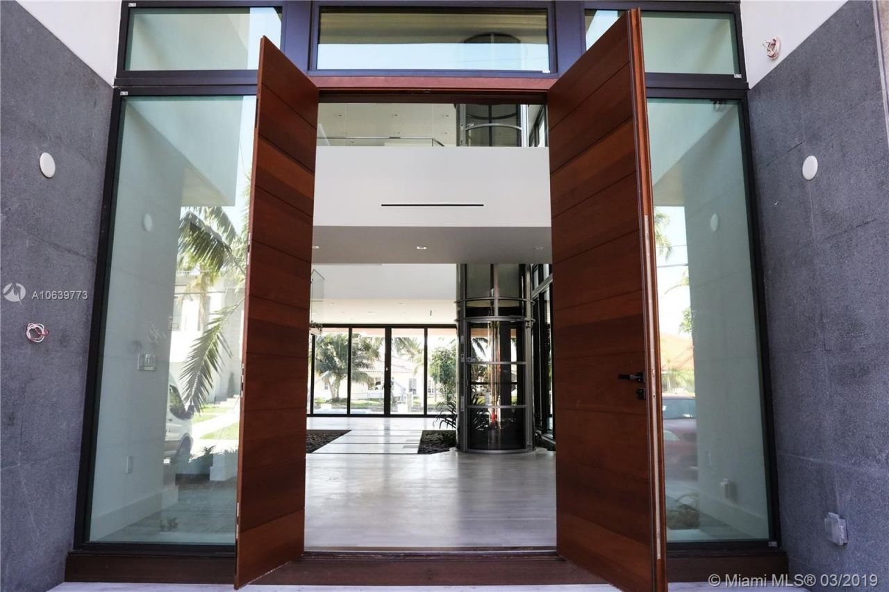 Villa à Miami, États-Unis, 600 m² - image 15