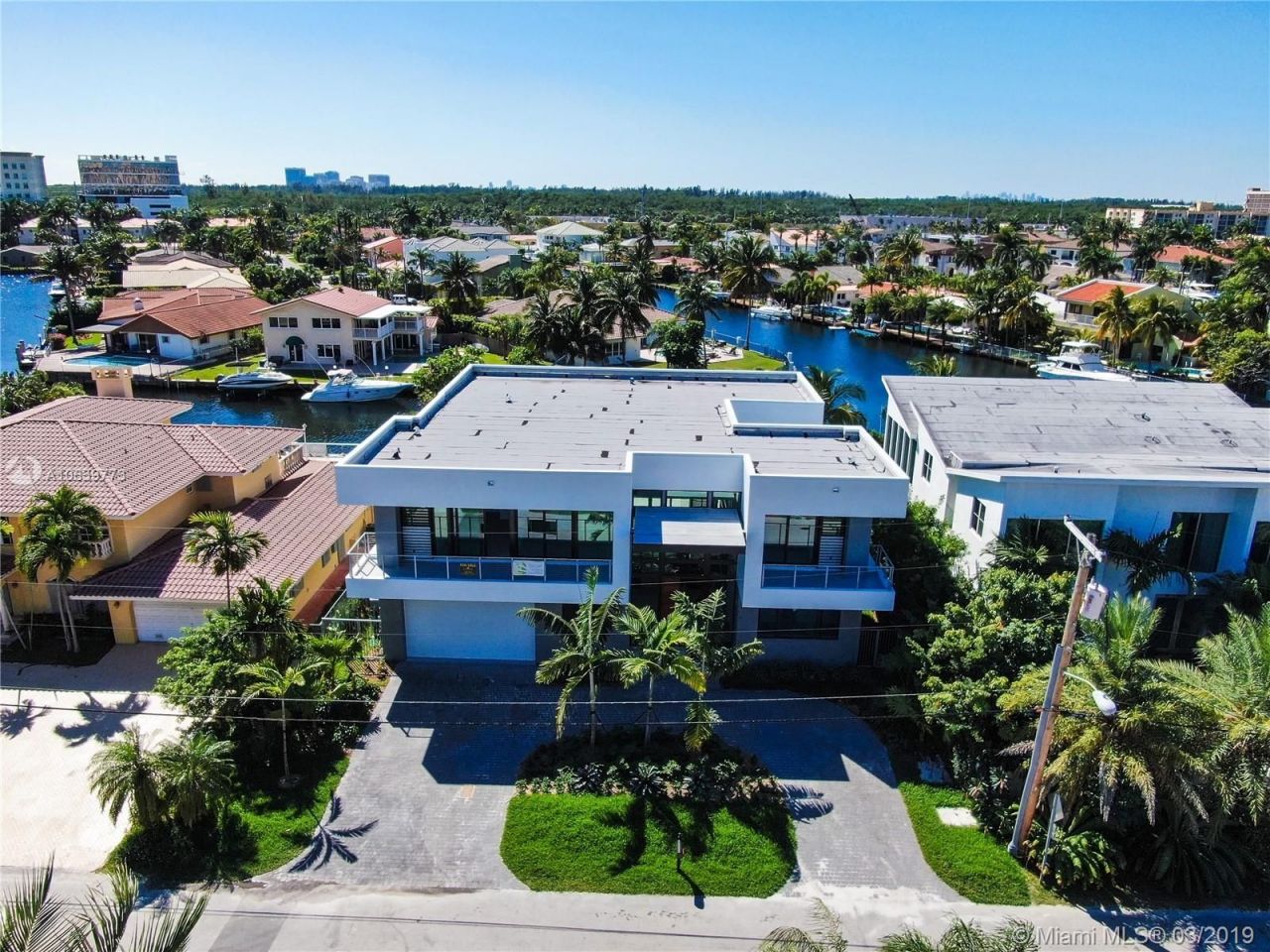 Villa à Miami, États-Unis, 600 m² - image 17