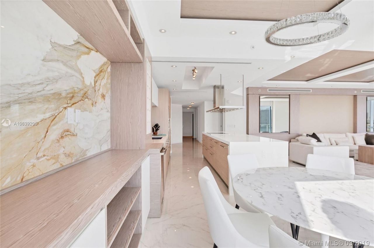 Flat in Miami, USA, 250 m² - picture 13