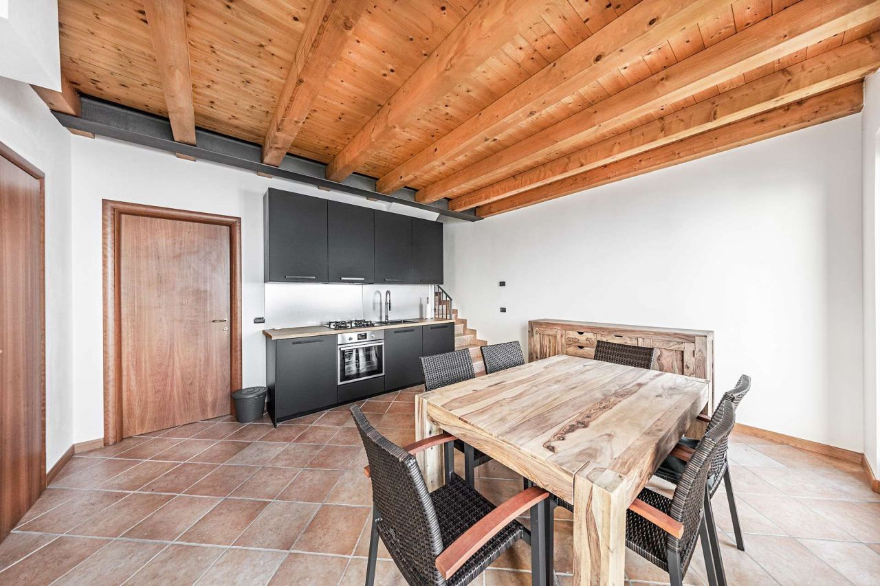 Townhouse on Lake Garda, Italy, 235 m² - picture 7