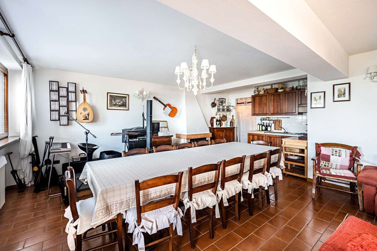 Villa sul Lago di Garda, Italia, 300 m² - foto 12