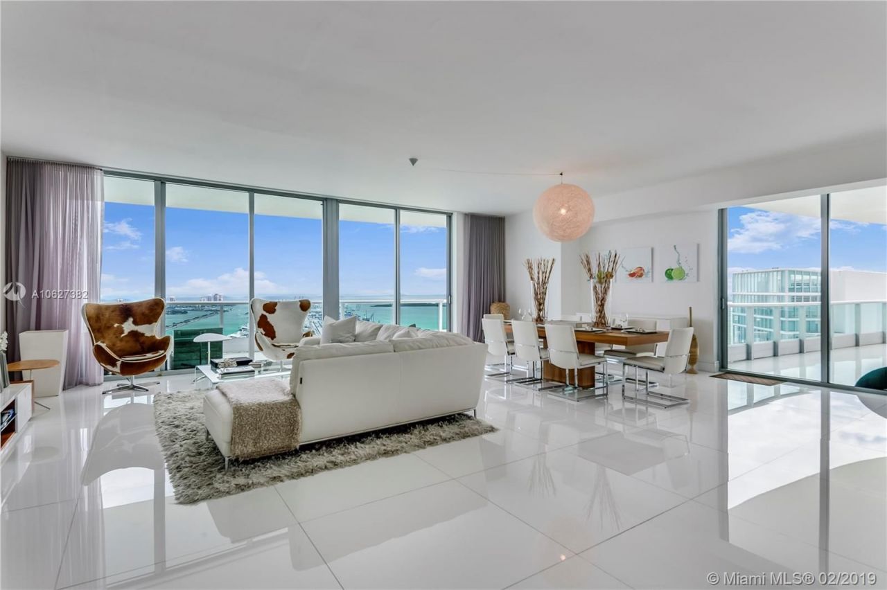 Flat in Miami, USA, 320 m² - picture 12