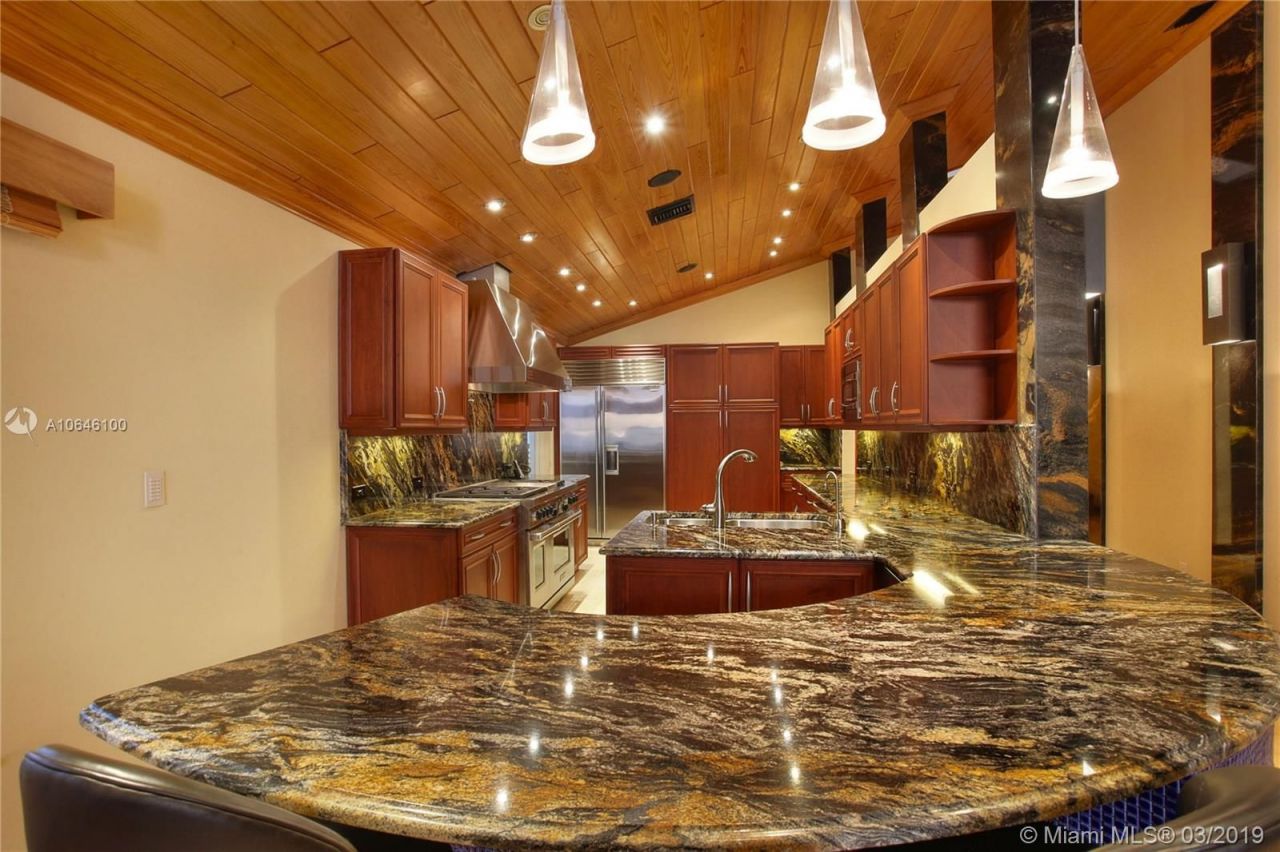 Villa in Miami, USA, 300 m² - picture 13