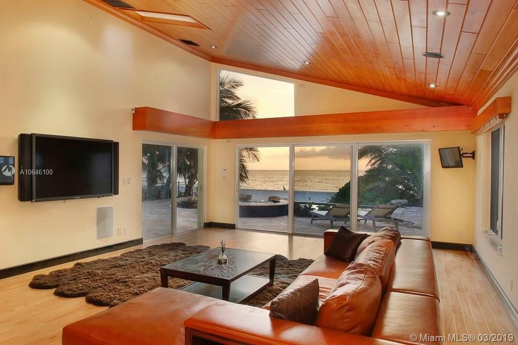 Villa in Miami, USA, 300 m² - picture 3