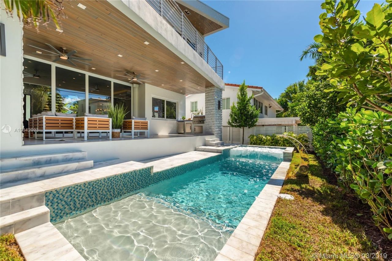 Villa en Miami, Estados Unidos, 320 m² - imagen 7