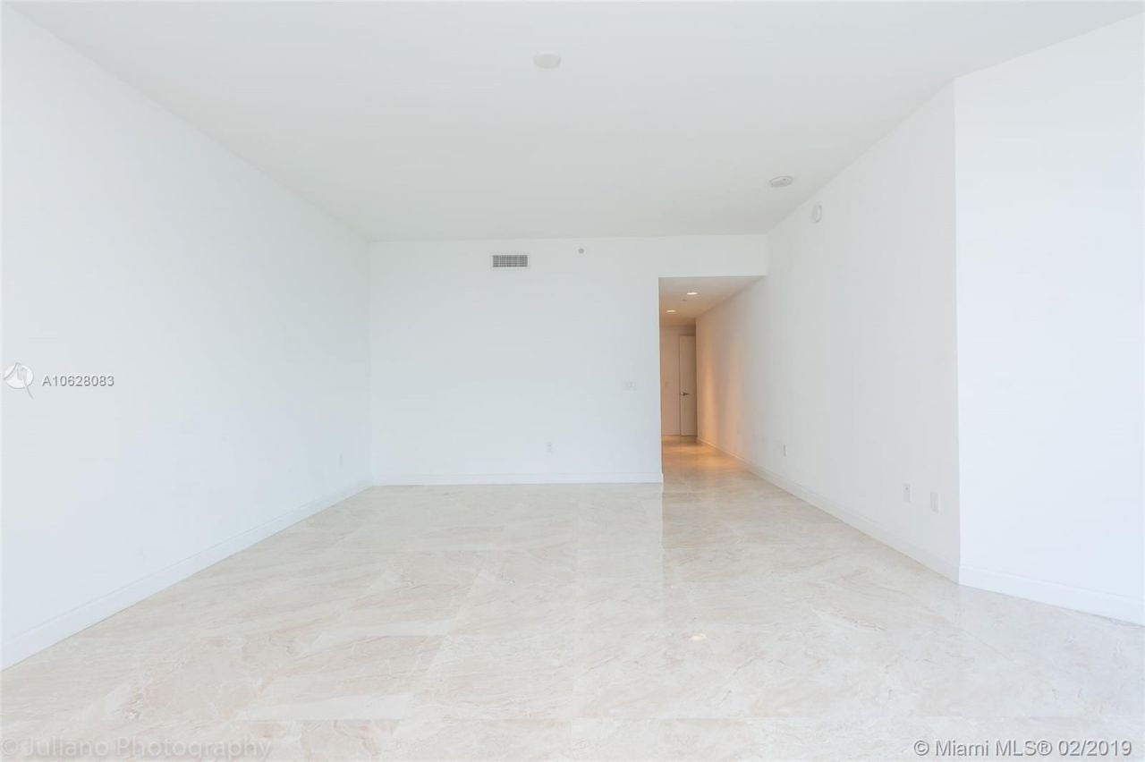 Flat in Miami, USA, 210 m² - picture 6