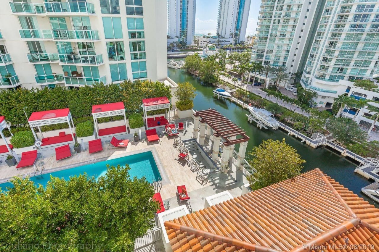 Flat in Miami, USA, 140 m² - picture 15