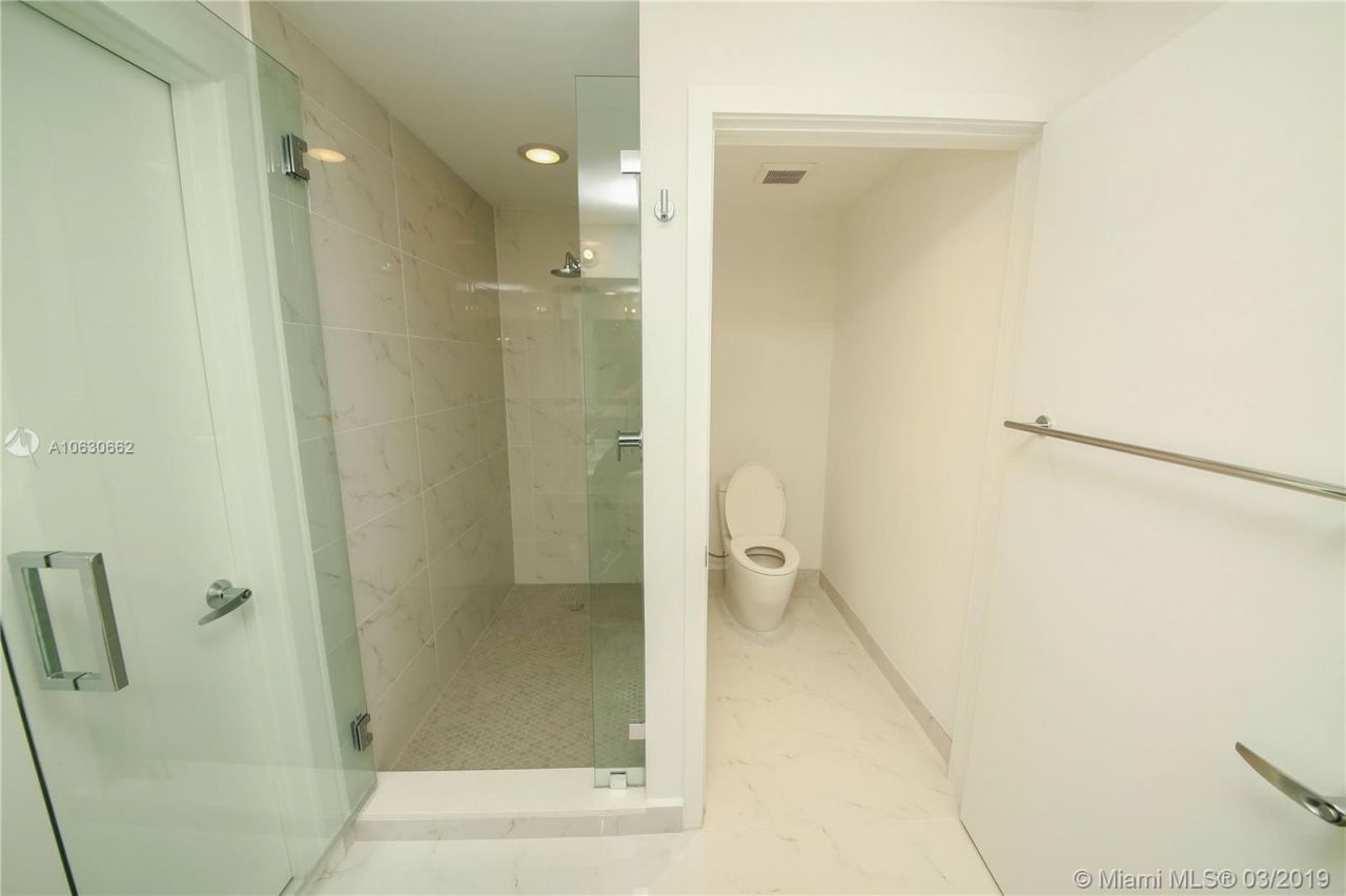 Flat in Miami, USA, 100 m² - picture 14