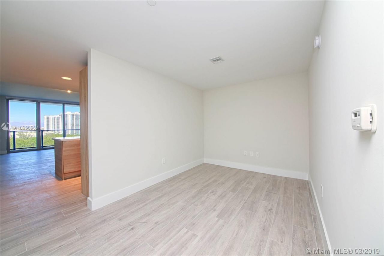 Flat in Miami, USA, 100 m² - picture 15