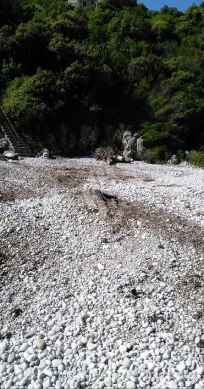 Land in Utjeha, Montenegro, 210 m² - picture 9