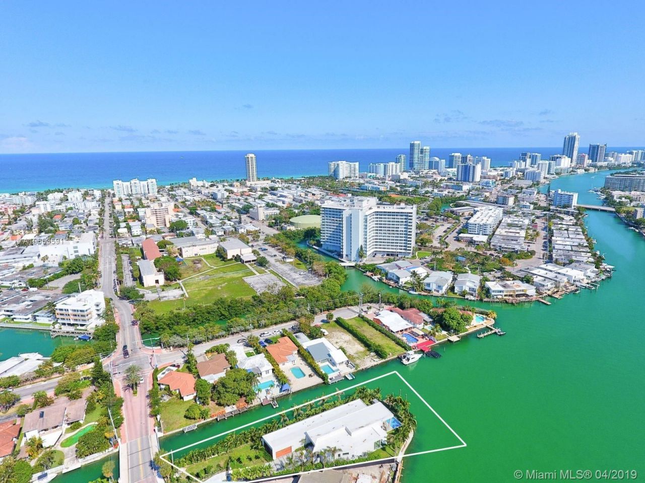 Villa en Miami, Estados Unidos, 450 m² - imagen 5
