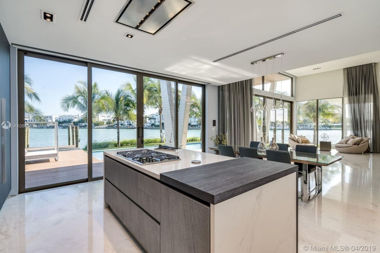 Villa en Miami, Estados Unidos, 450 m² - imagen 15