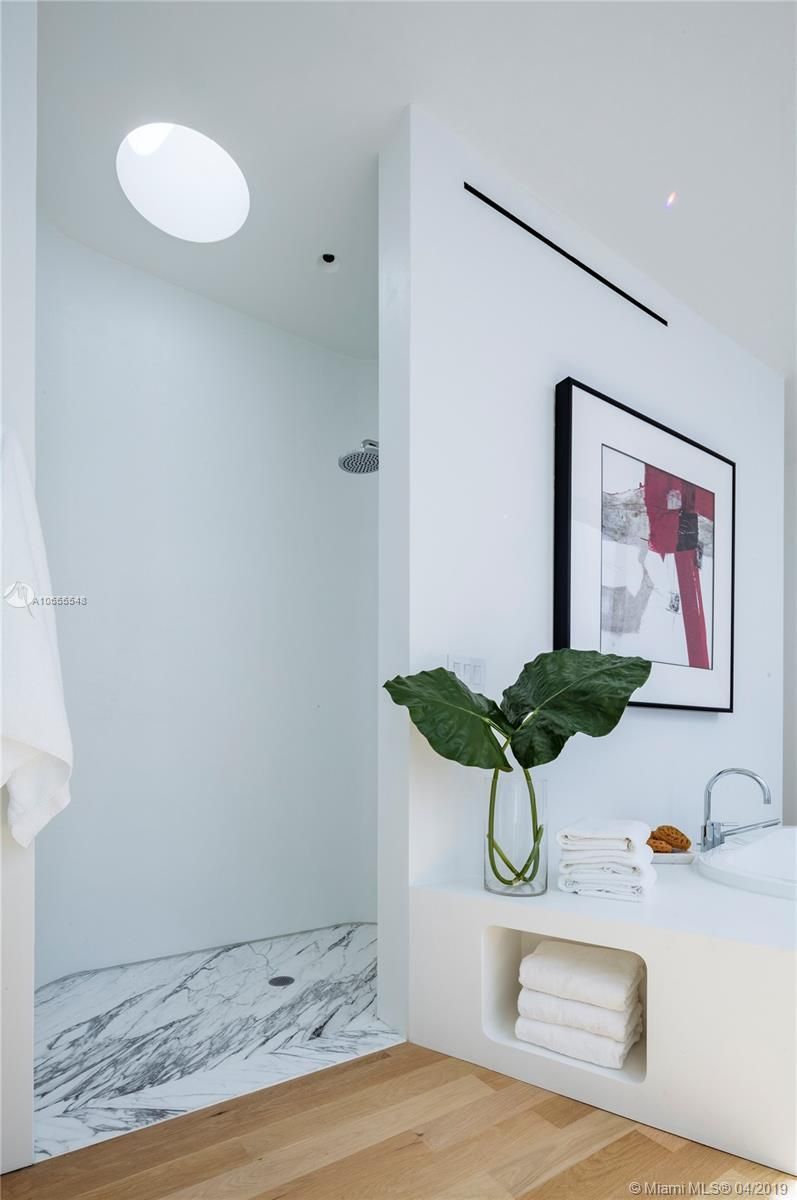 Penthouse in Miami, USA, 210 m² - picture 12