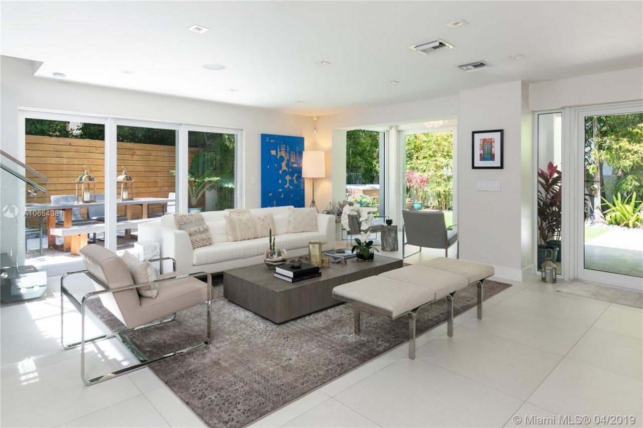 Villa à Miami, États-Unis, 270 m² - image 7