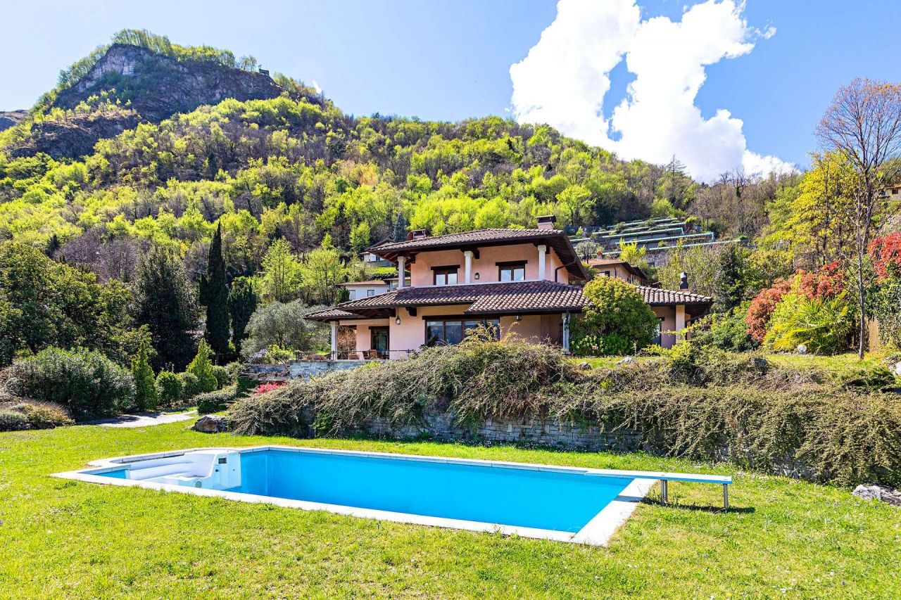 Villa in Comer See, Italien, 187.08 m² - Foto 1