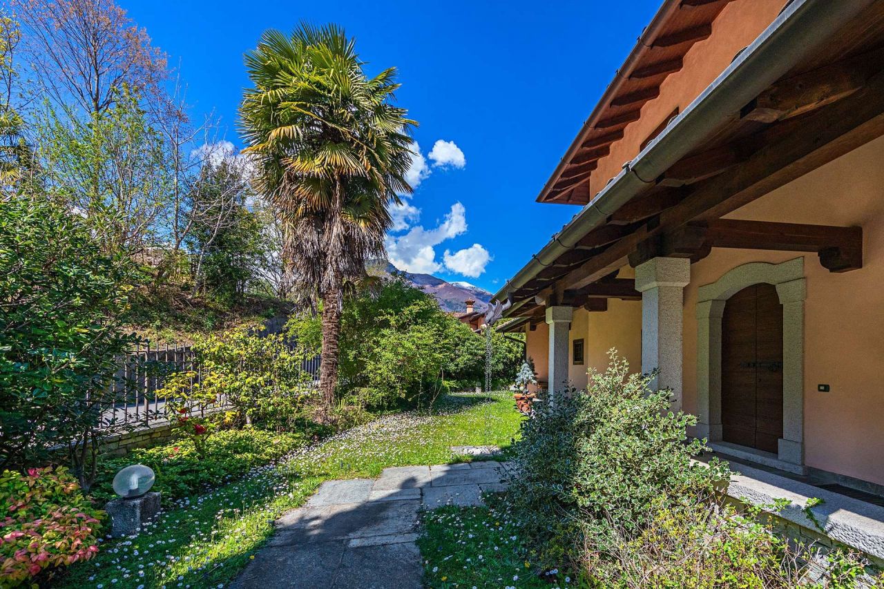 Villa por Lago de Como, Italia, 187.08 m² - imagen 9