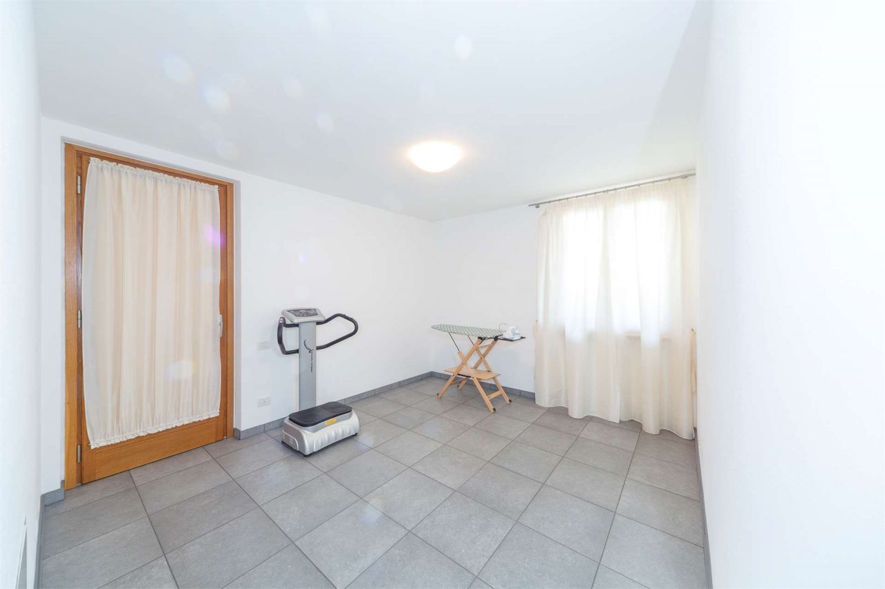 Villa in Comer See, Italien, 200 m² - Foto 11