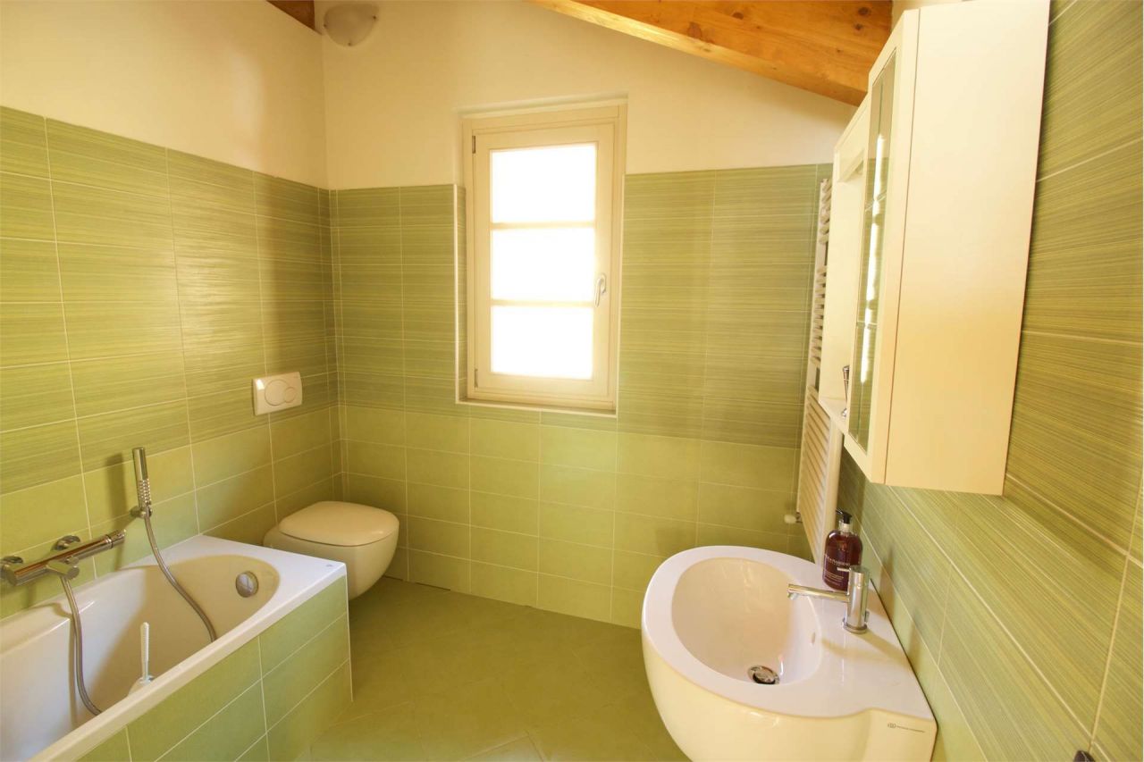 Flat on Lake Como, Italy, 85 m² - picture 2