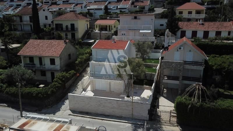 Villa en Krasici, Montenegro, 220 m² - imagen 2