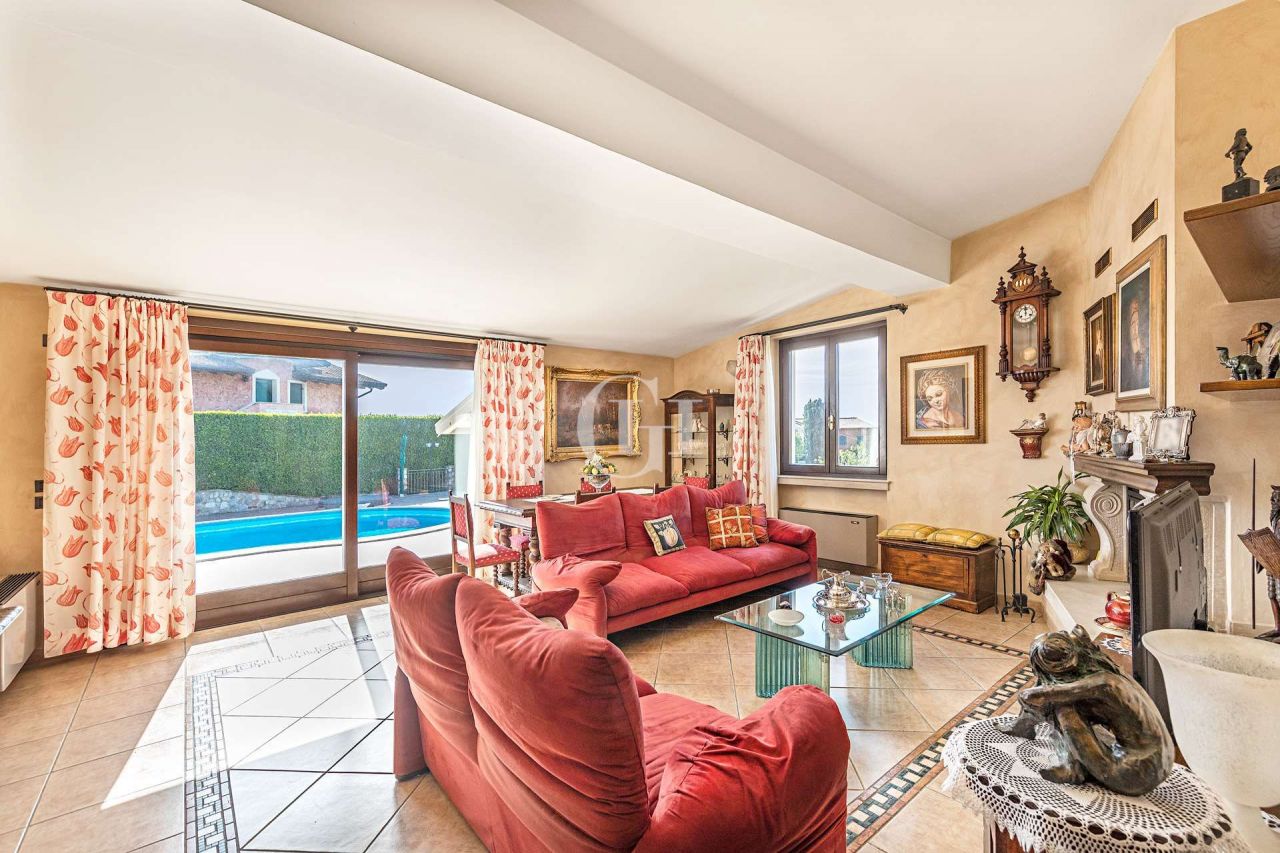 Villa por Lago de Garda, Italia, 250 m² - imagen 6