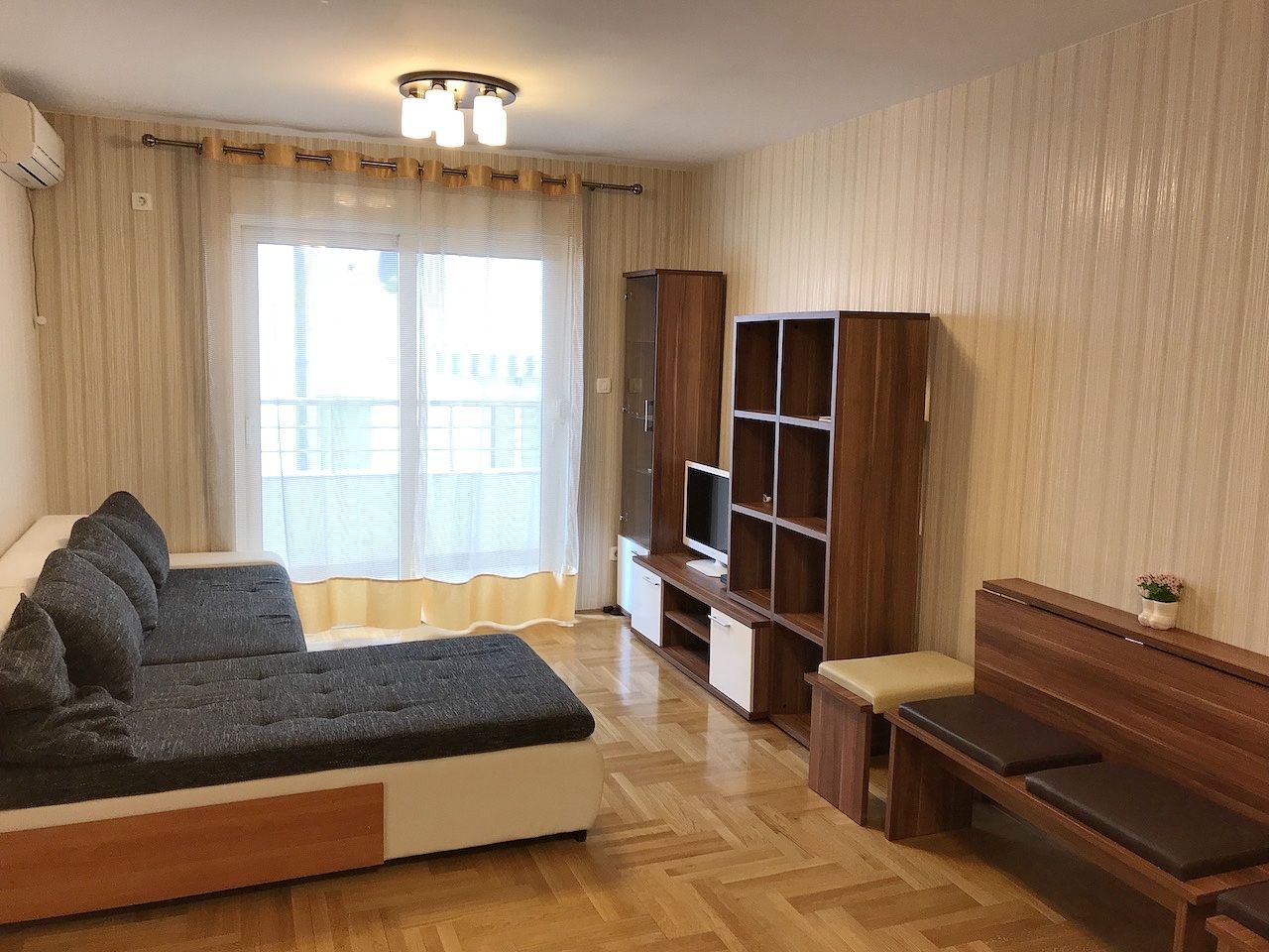 Wohnung in Budva, Montenegro, 55 m² - Foto 1