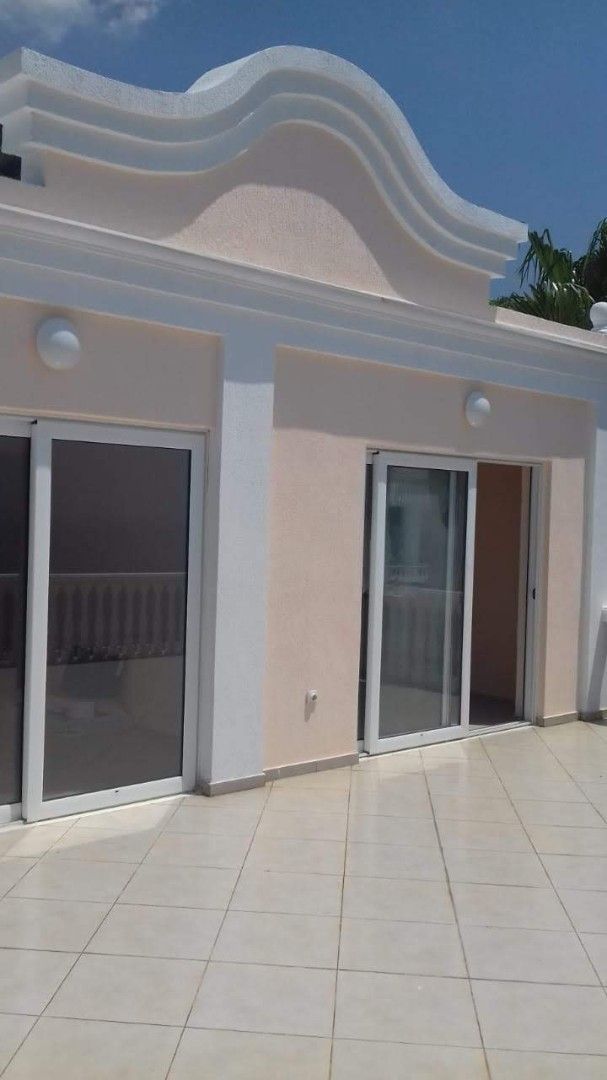 Villa en Dobra Voda, Montenegro, 410 m² - imagen 4