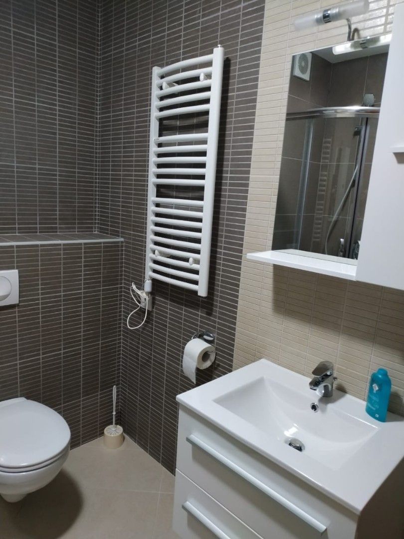 Gewerbeimmobilien in Becici, Montenegro, 40 m² - Foto 10