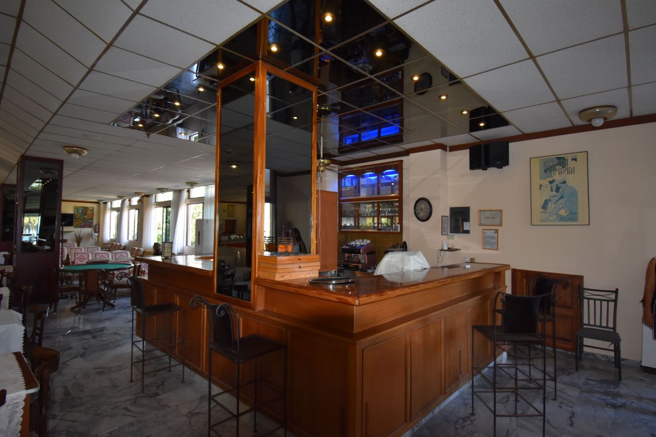 Hotel en Loutraki, Grecia, 5 000 m² - imagen 10