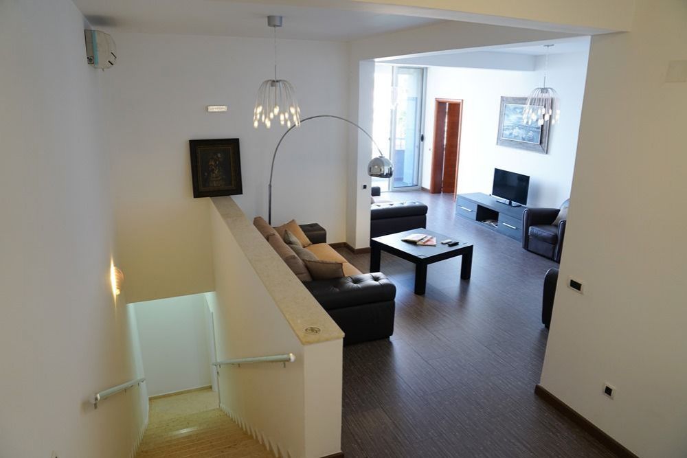 Villa en Utjeha, Montenegro, 396 m² - imagen 10