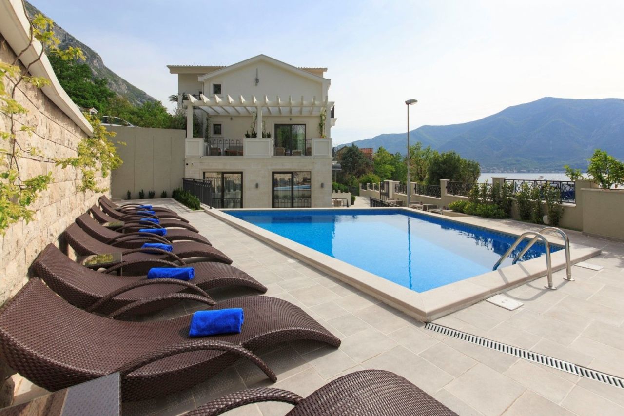 Hotel, albergo a Dobrota, Montenegro, 550 m² - foto 5