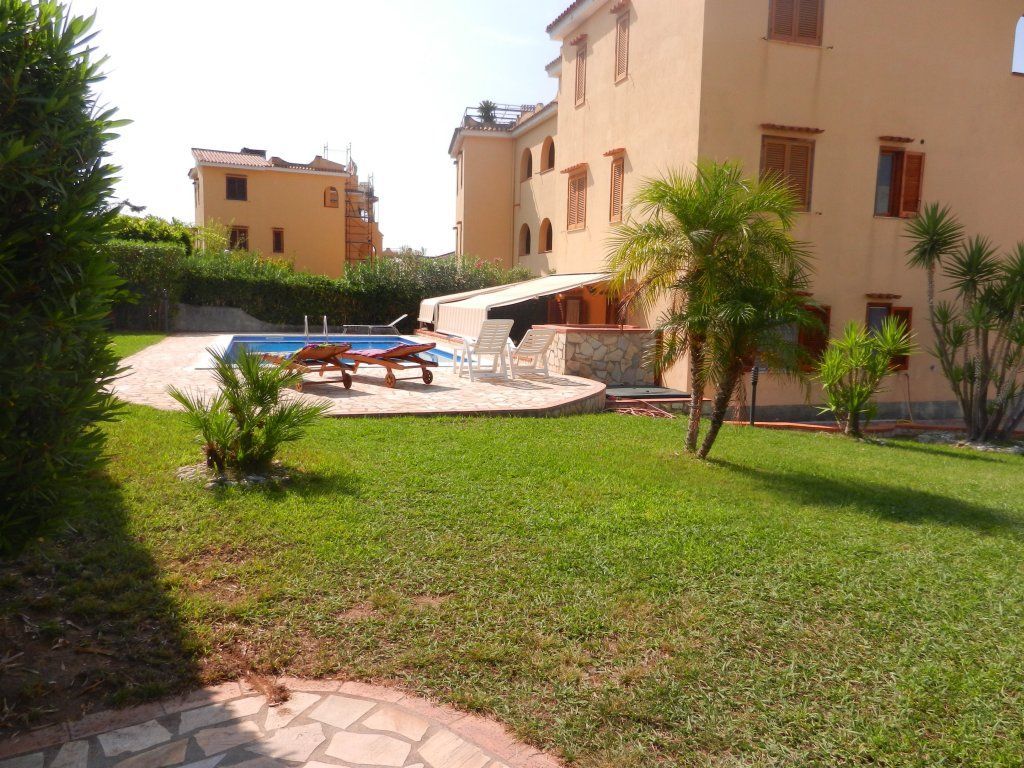 Villa a Scalea, Italia, 90 m² - foto 1
