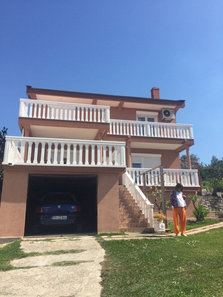 House in Bar, Montenegro, 200 m² - picture 3