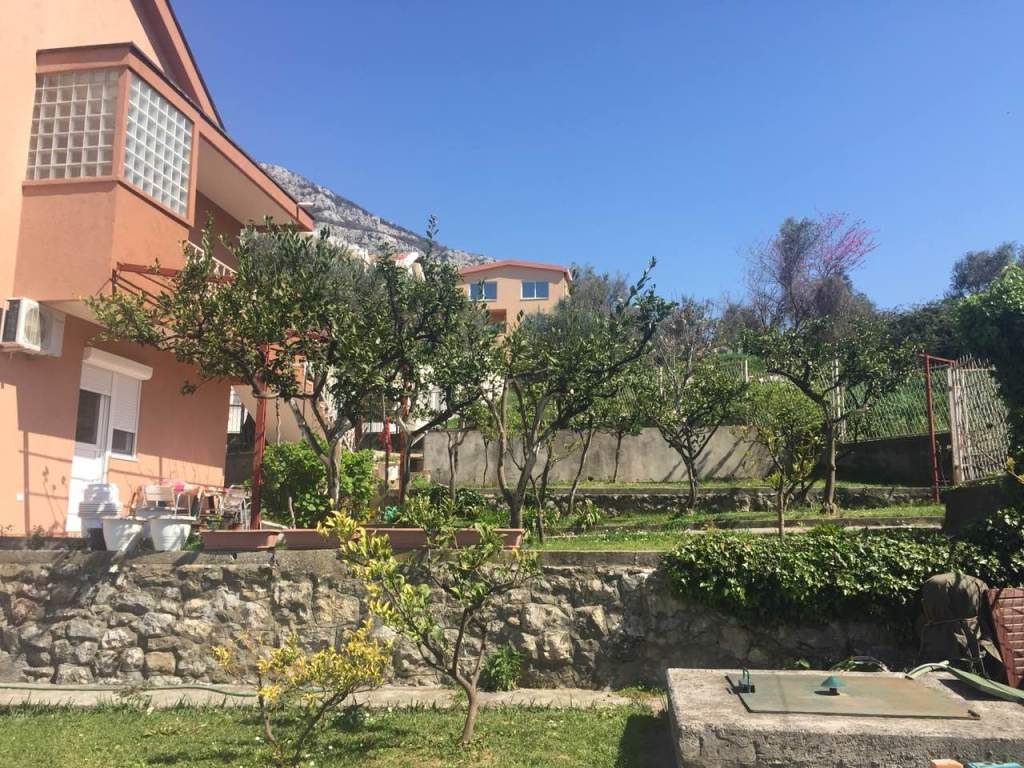 House in Bar, Montenegro, 200 m² - picture 6