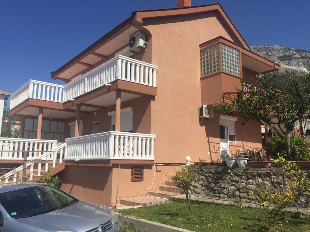 House in Bar, Montenegro, 200 m² - picture 9