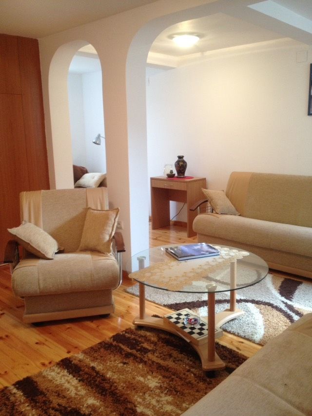 Casa en Budva, Montenegro, 242 m² - imagen 9