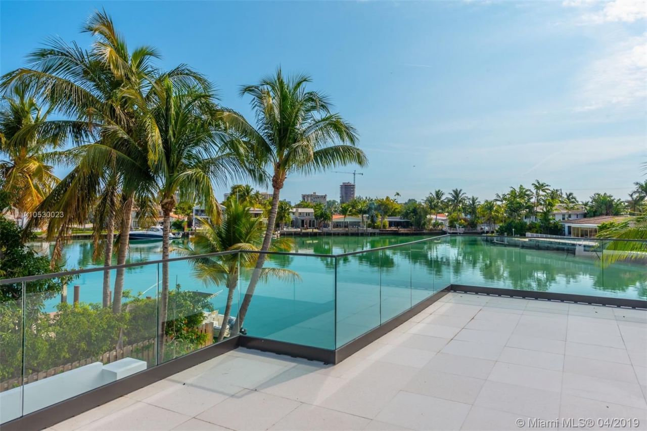 Villa in Miami, USA, 550 m² - Foto 2